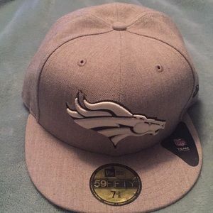 Men’s new Denver Broncos New Era fitted hat